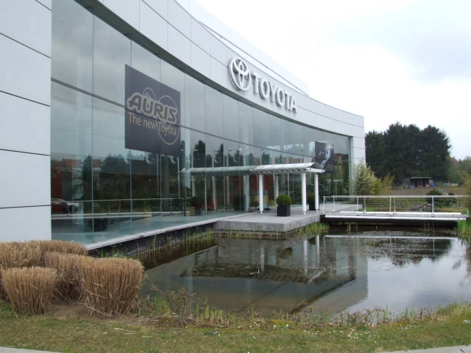 Toyota - Lexus Headquaters (B)